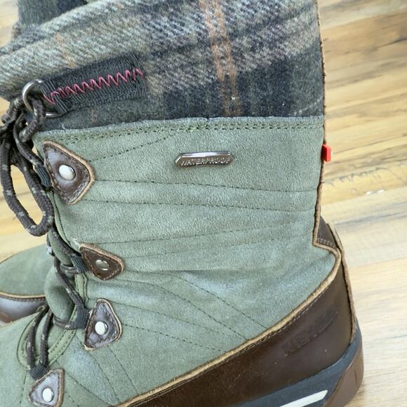 NexGrip Ice Boot Green Size 9 Wide Winter Boots Ice Spikes Zip up CANADA - Picture 6 of 8